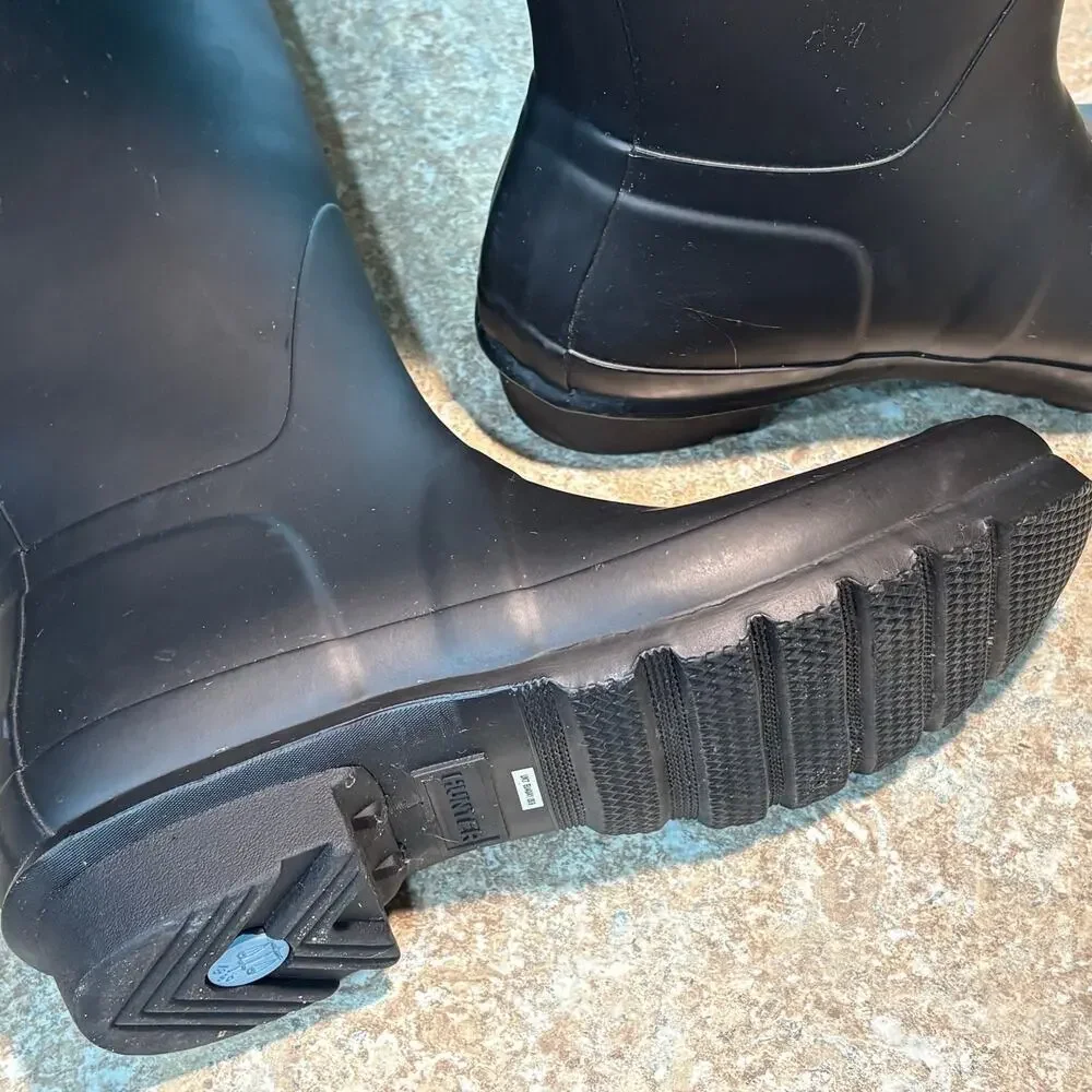 Hunter Boots Original Matte Black Tall Waterproof Rubber Pull on Rainboot Size 9